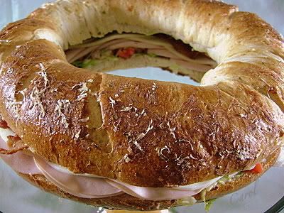 /><br/> <br/> As I said on a previous sandwich thread, I'm not a fan of an ordinary sandwich. I DO, however, like 